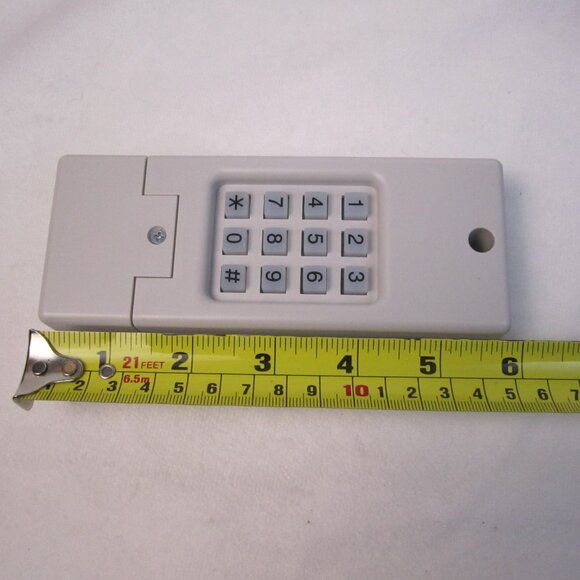 Chamberlain Universal Wireless Garage Door Keypad KLIK2C-P2 - Open Box - Picture 8 of 9